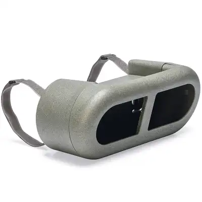 f10752-1_karmnik_dla_kur_na_przysmaki_z_zaczepami.webp