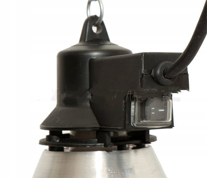 Oprawa lampy grzewczej, reflektor z przełącznikiem