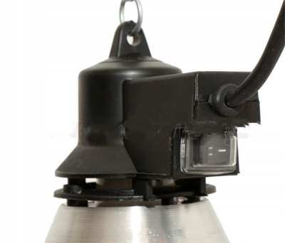 Oprawa lampy grzewczej, reflektor z przełącznikiem