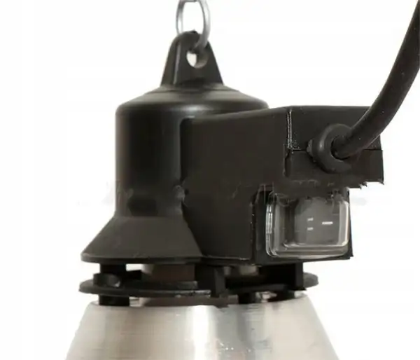 Oprawa lampy grzewczej, reflektor z przełącznikiem